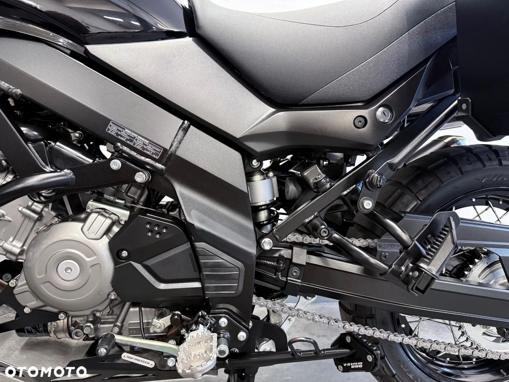 Suzuki V-STROM - 25