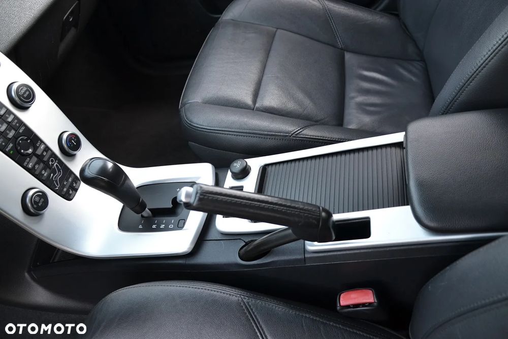 Volvo V50 DPF D3 Geartronic Business Edition - 23
