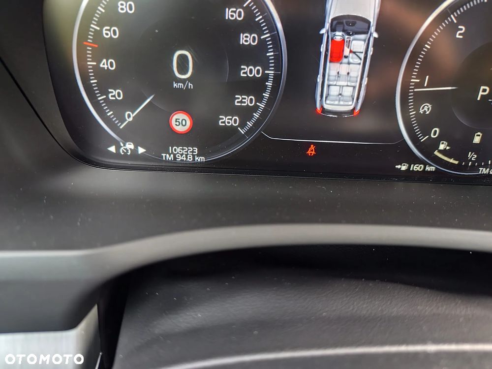 Volvo XC 90 D5 SCR AWD Inscription 7os - 26