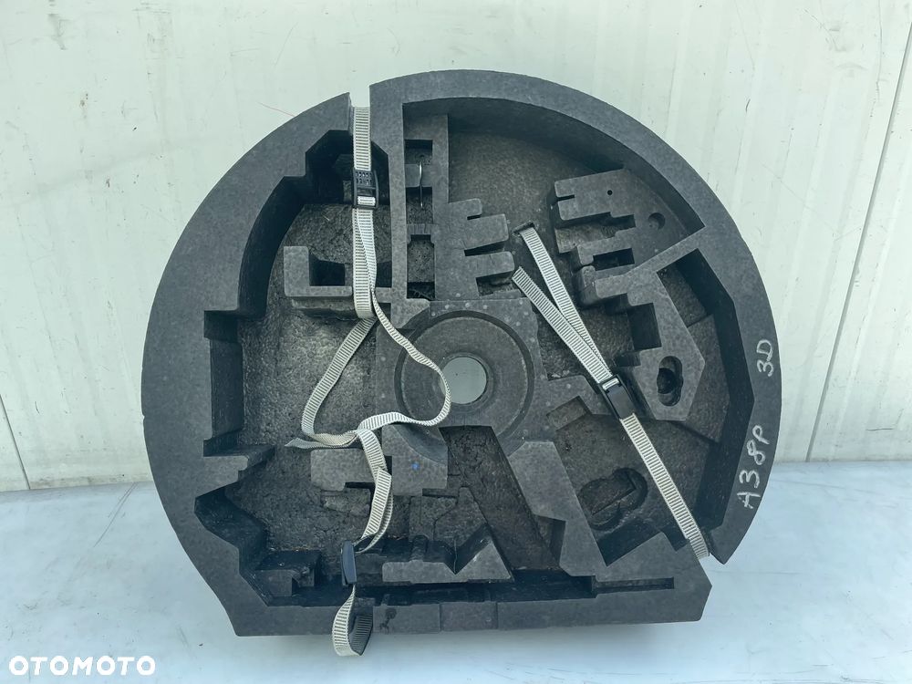 WKŁAD STYROPIAN KOŁA ZAPASOWEGO AUDI A3 8P 8P0012109F - 1