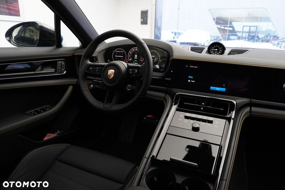 Porsche Panamera - 35