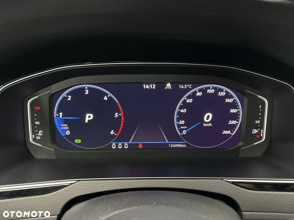 Volkswagen Passat - 8