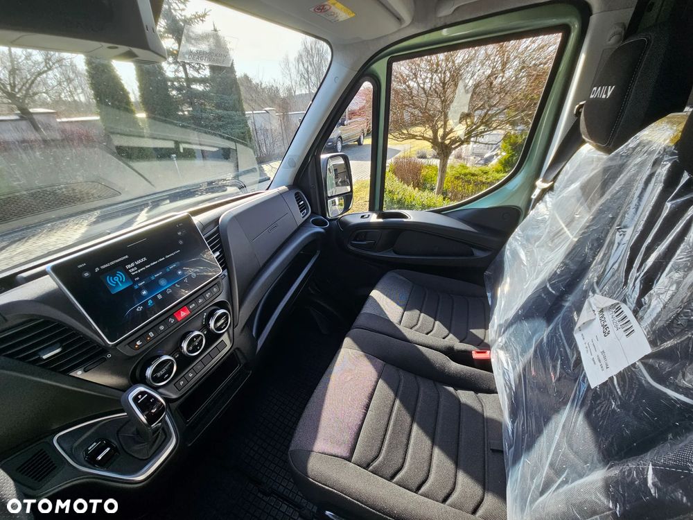 Iveco DAILY 35S18 HI-MATIC BRYGADOWY 7-OSÓB - 21