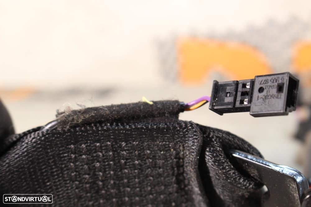 Encaixe De Cinto Traseiro Bmw 1 (F20)  7355471 / 7 355 471 / 7266352 / - 4