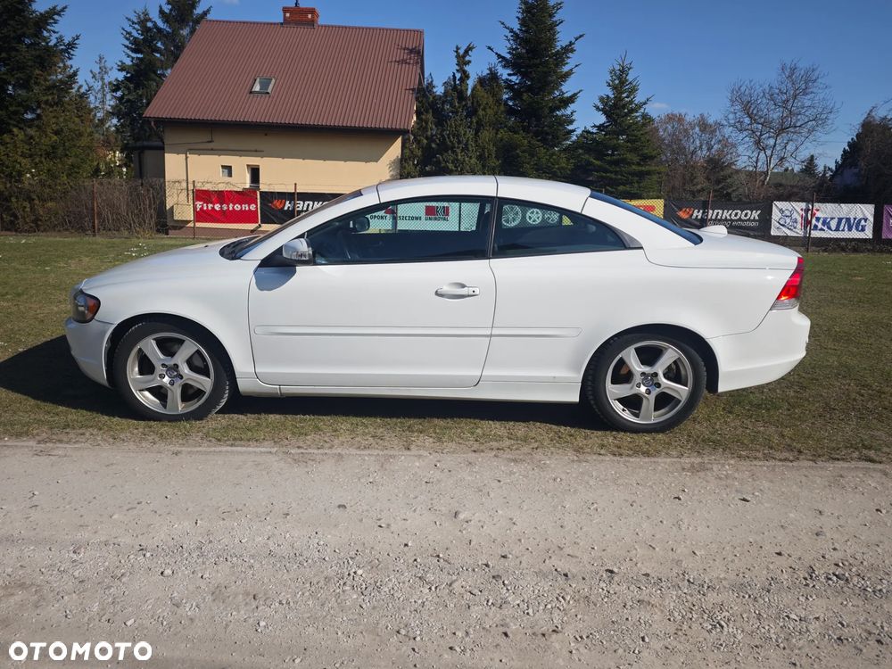 Volvo C70 2.0D Momentum - 5