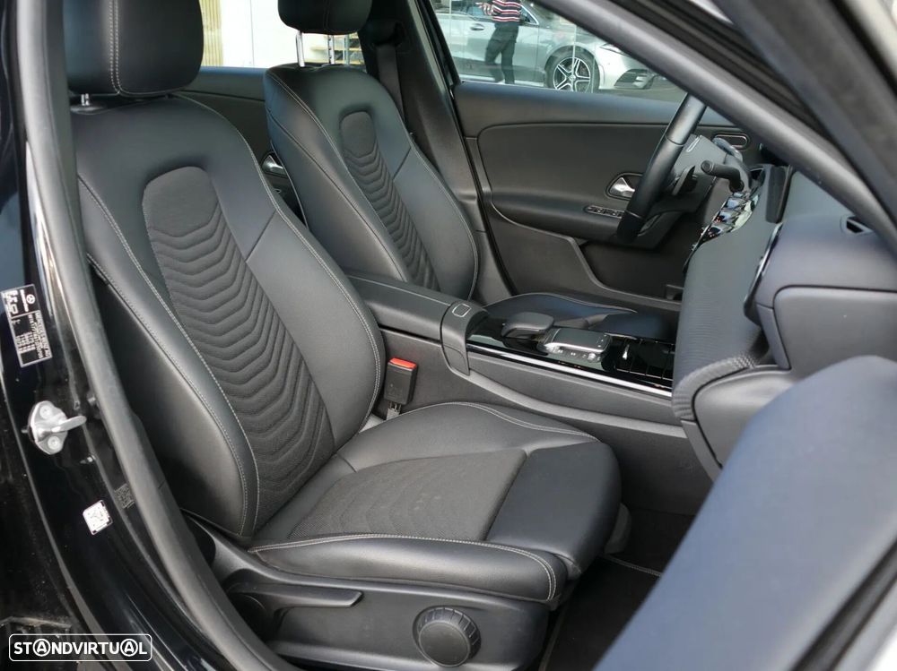 Mercedes-Benz A 250 e Style Plus - 26