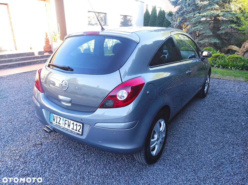 Opel Corsa 1.4 16V Satellite - 6