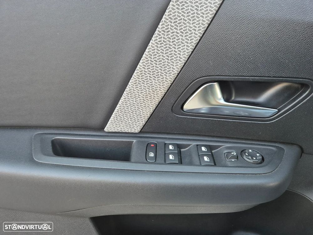 Citroën C4 1.2 PureTech Plus - 11