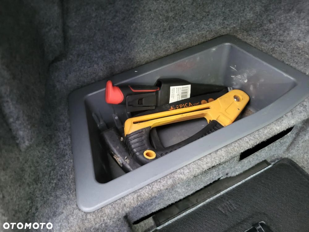 BMW Seria 3 320d - 14