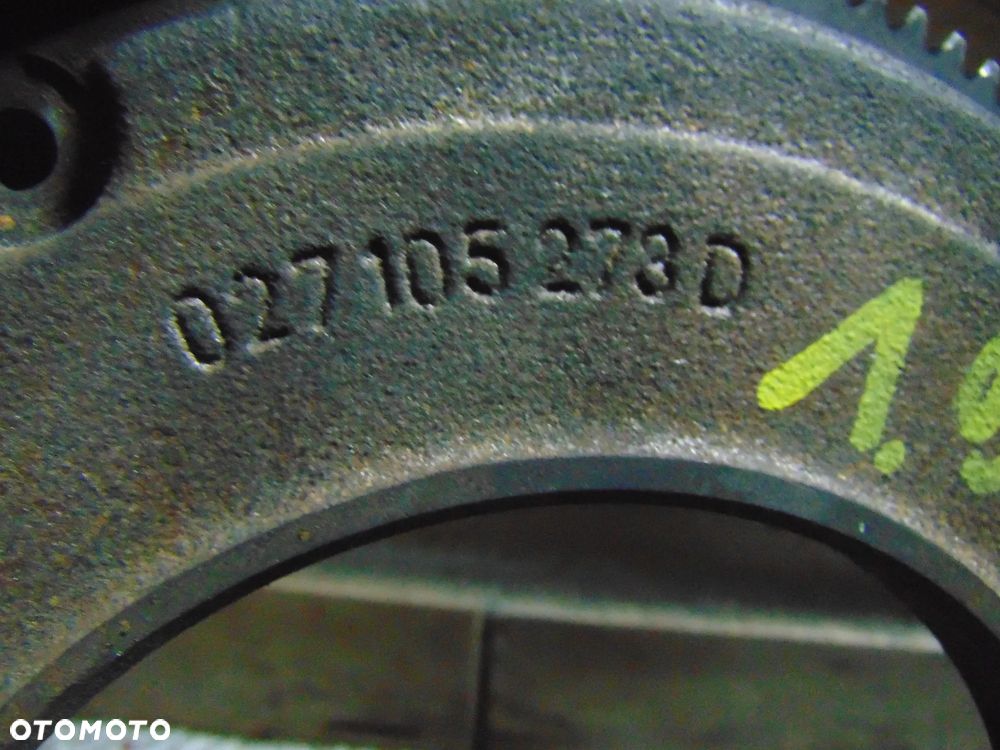 Sprzęgło golf 4 1,4 16 v 027105273d Komplet - 4