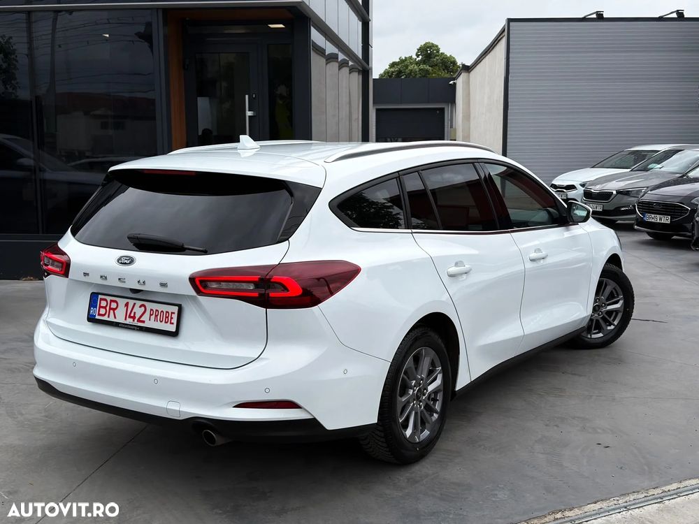 Ford Focus 1.5 EcoBlue Start-Stopp-System Aut. TITANIUM - 6