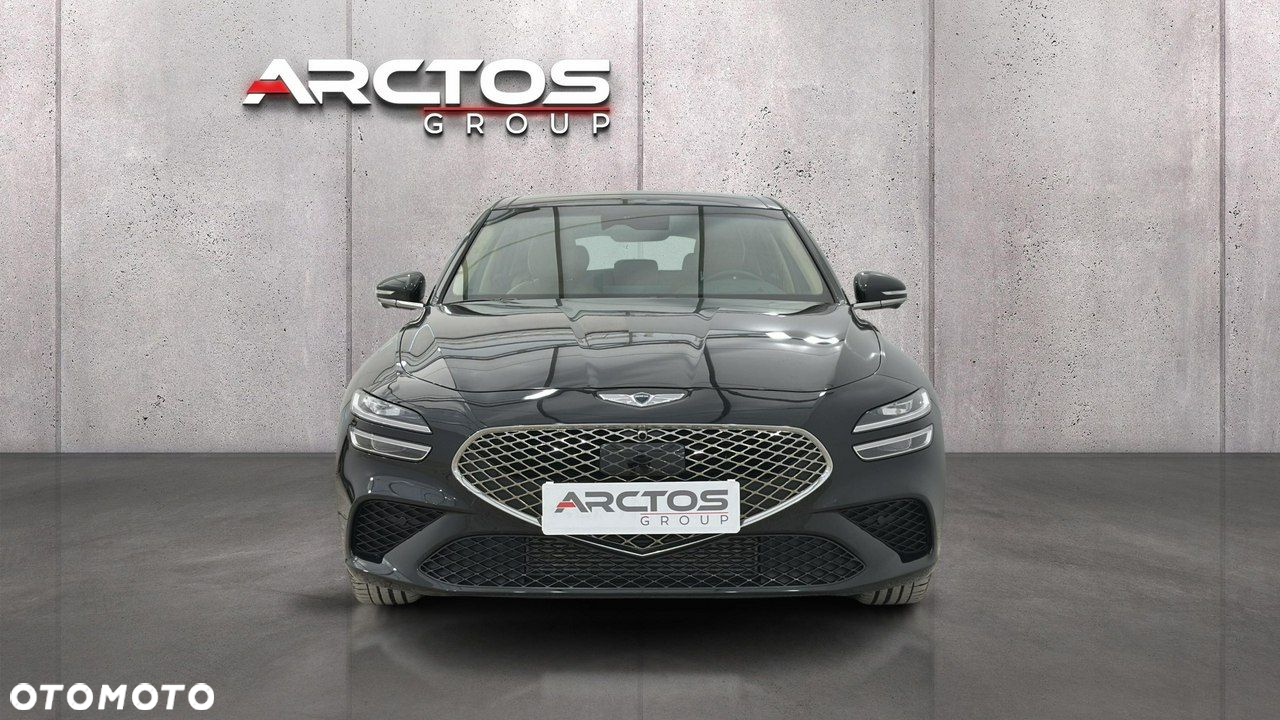 Genesis G70 - 8