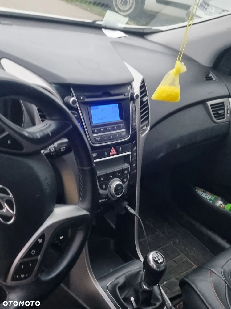 Hyundai i30 1.6 CRDi Style - 9