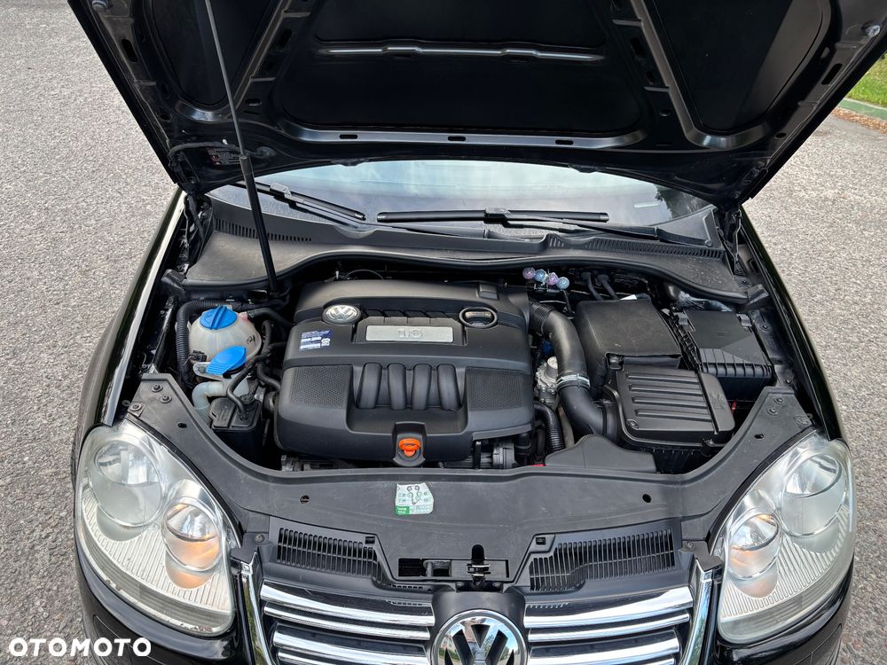 Volkswagen Golf - 14