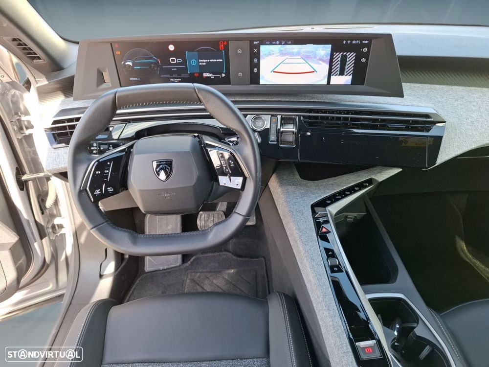 Peugeot 5008 1.2 Hybrid Allure e-DCS6 — fotografia 13