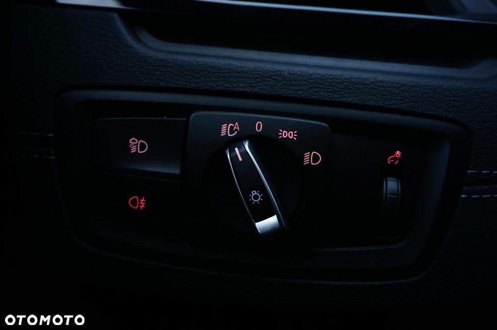 BMW X2 sDrive18i - 36