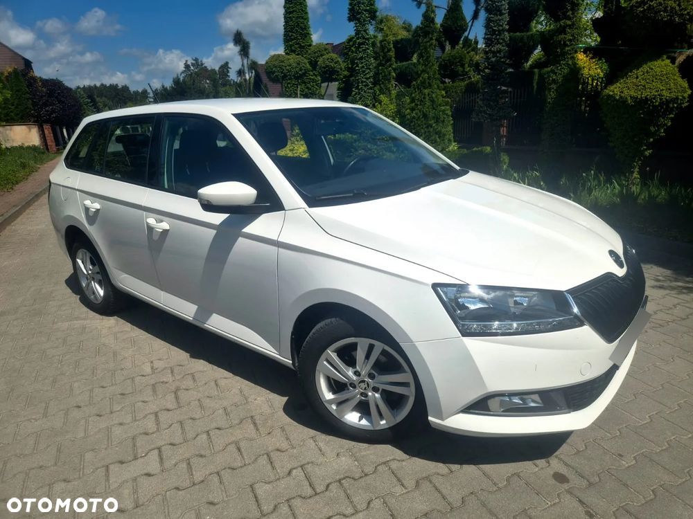 Skoda Fabia 1.0 TSI Ambition - 1