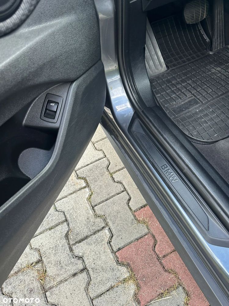 BMW X1 sDrive18d - 17