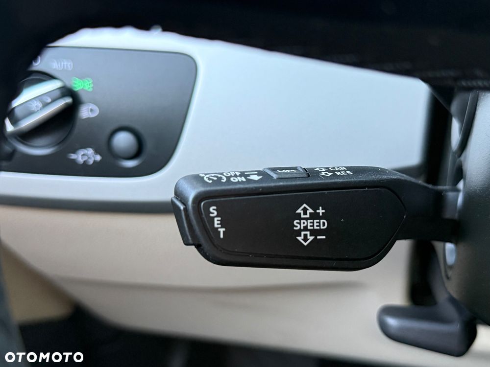 Audi A5 Sportback 2.0 TDI S tronic design - 32