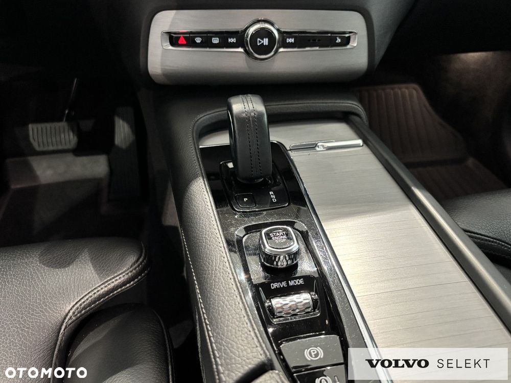 Volvo XC 90 - 17