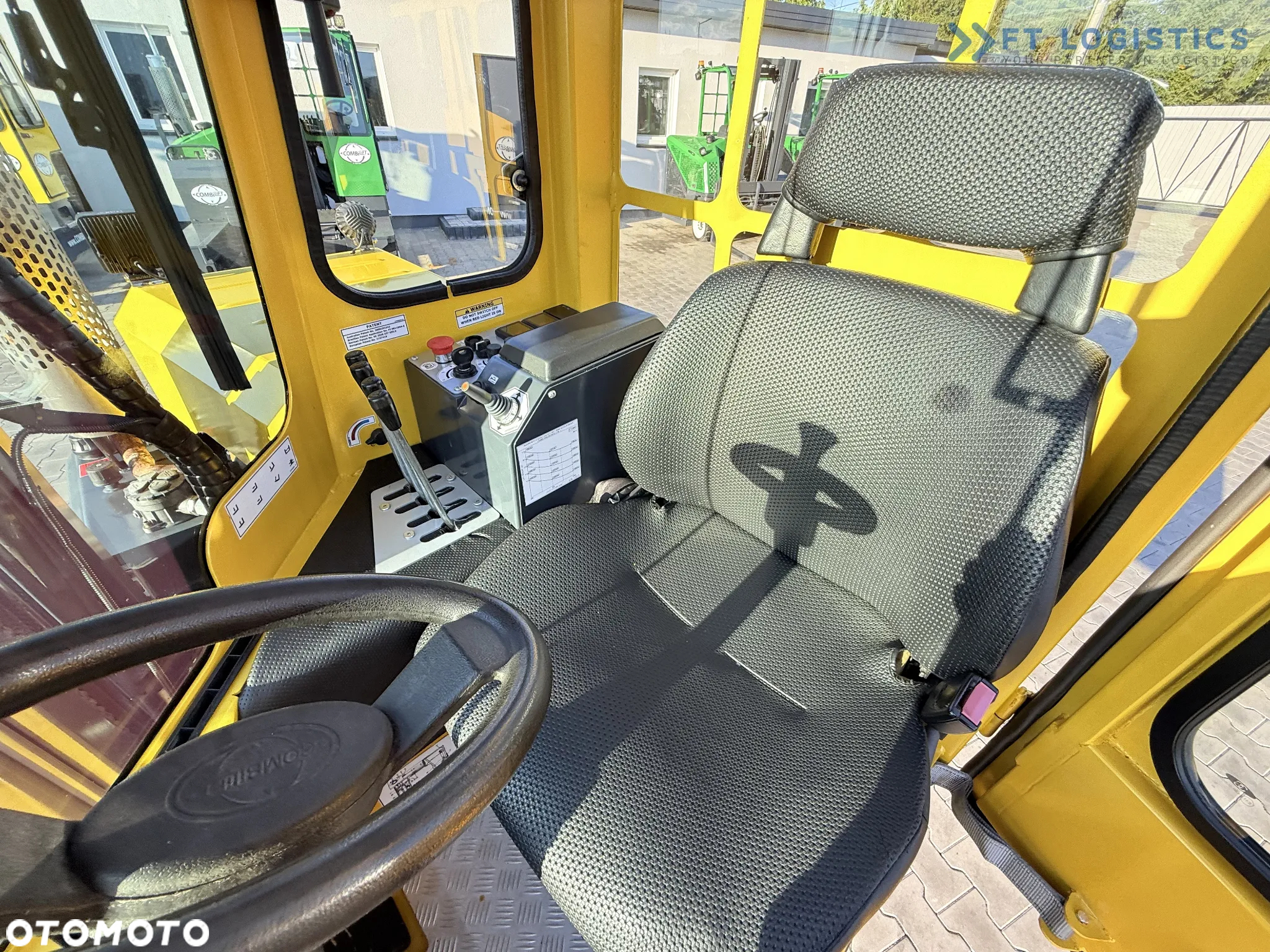 Combilift C3000 / GAS / TRIPLEX- 7600MM / POZYCJONER WIDEŁ / WOLNY SKON / PEŁNA OGRZEWANA KABINA / JEDYNIE 7868H / Szeroka oferta wózków czterokierunkowych i bocznych, dopasowanych do różnorodnych potrzeb i zastosowań. - 23