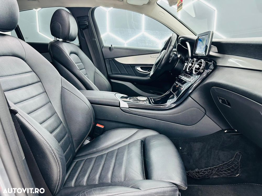 Mercedes-Benz GLC 220 d 4MATIC 9G-TRONIC AMG Line - 20