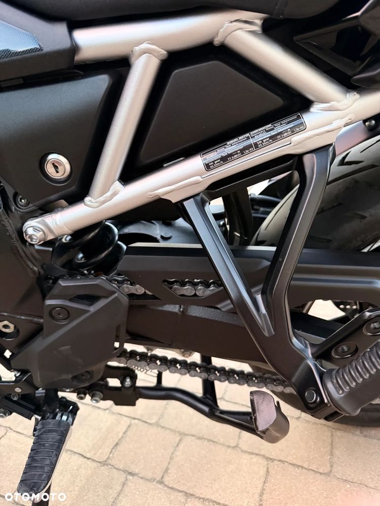 Suzuki V-STROM - 28