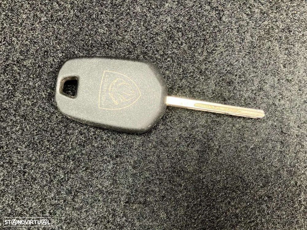 Peugeot 2008 1.2 PureTech Allure - 17