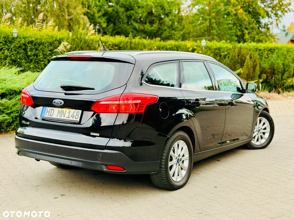 Ford Focus 1.0 EcoBoost Start-Stopp-System TITANIUM DESIGN - 3
