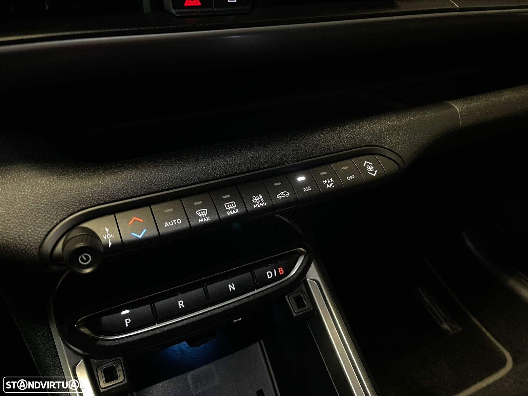 Jeep Avenger 54 kWh Altitude - 32