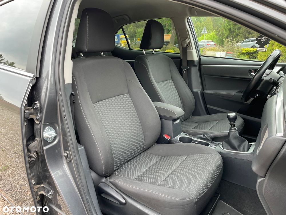 Toyota Corolla 1.6 Premium - 12