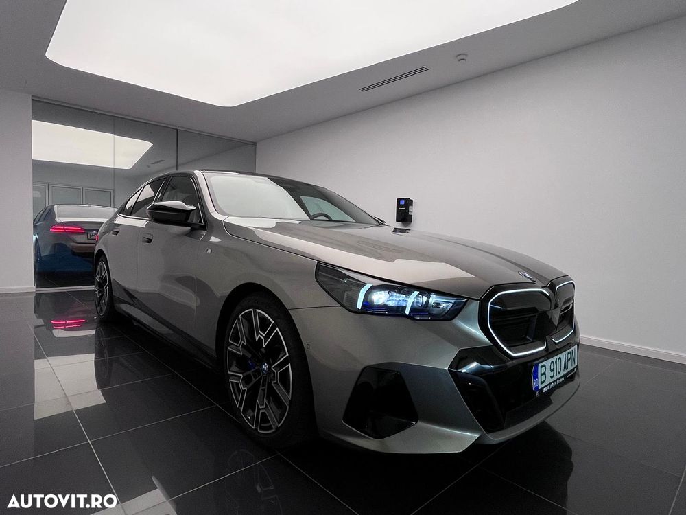BMW i5 - 4