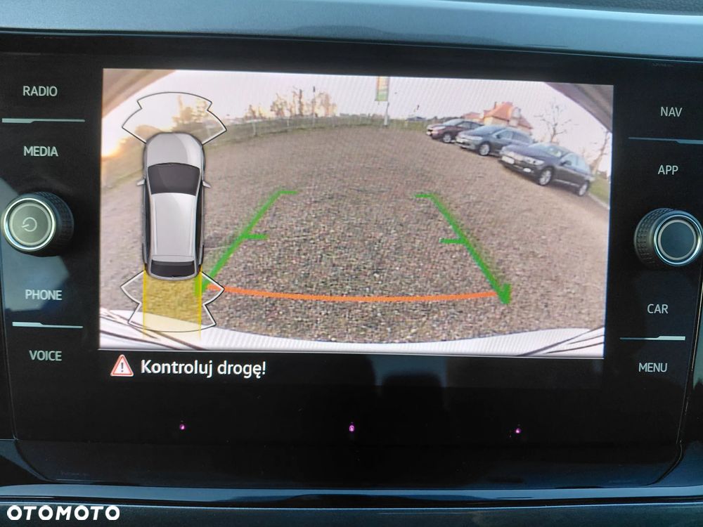 Volkswagen Taigo 1.5 TSI ACT Style DSG - 6