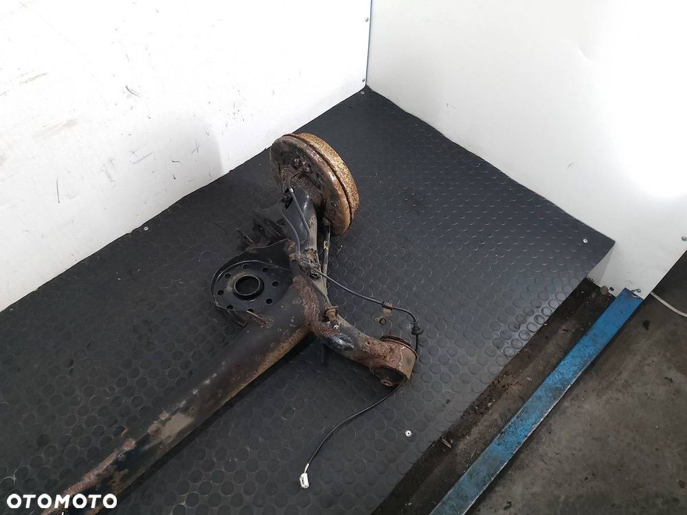 BELKA ZAWIESZENIA, OŚ TYŁ  TOYOTA YARIS II 1.0 VVT-I HATCHBACK - 3