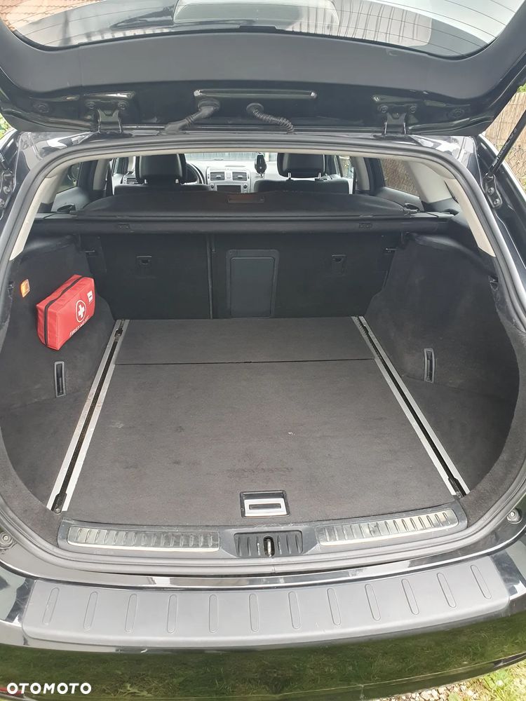 Toyota Avensis 1.8 Sol plus NAVI - 19
