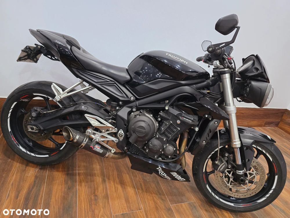 Triumph Street Triple - 1