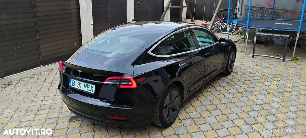 Tesla Model 3 Standard Reichweite Plus Hinterradantrieb - 10