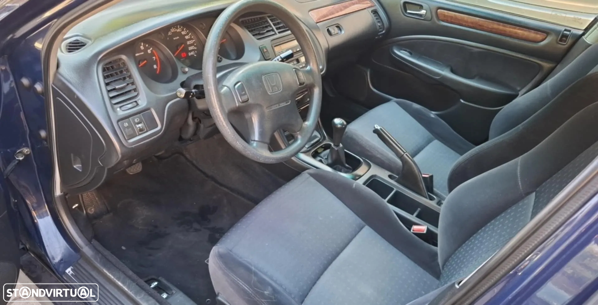 Honda Accord 1.8 LS - 9