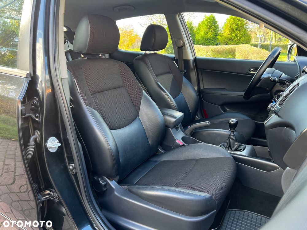 Hyundai i30 1.4 Edition Plus - 14