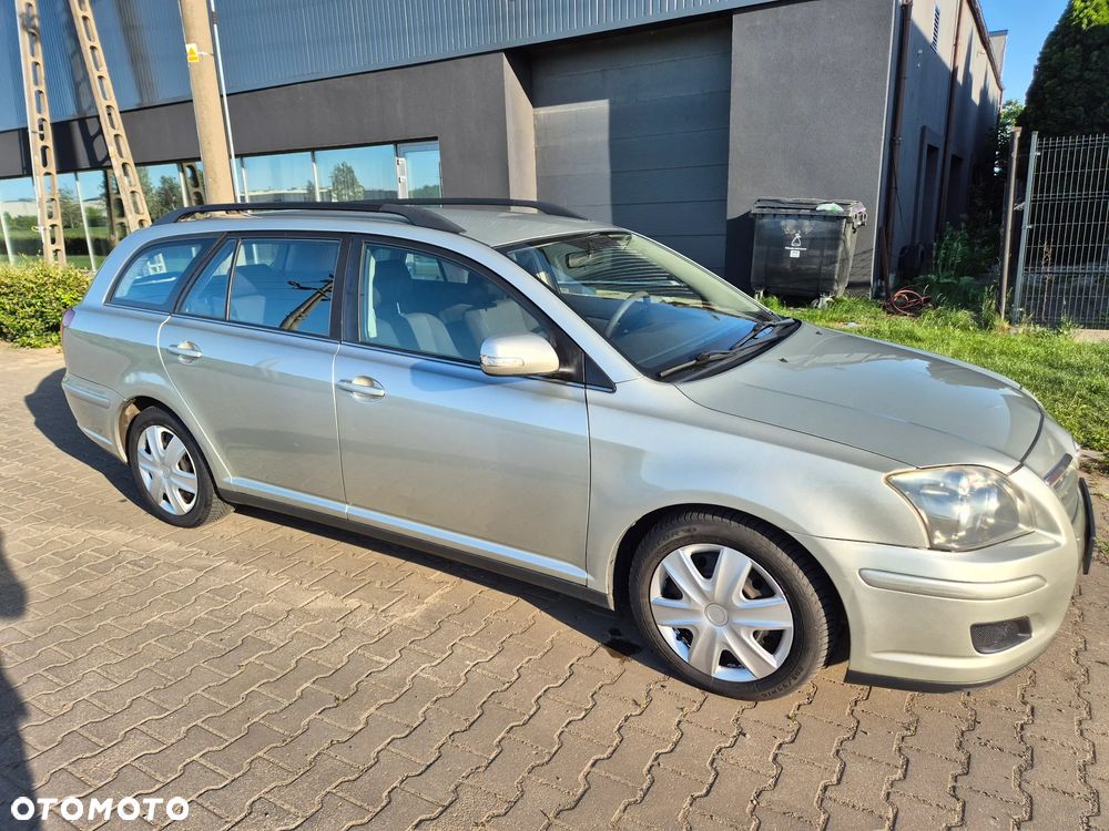 Toyota Avensis 2.0 D-4D Luna - 20