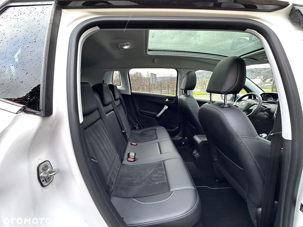 Peugeot 2008 PureTech 110 Stop&Start Crossway - 32