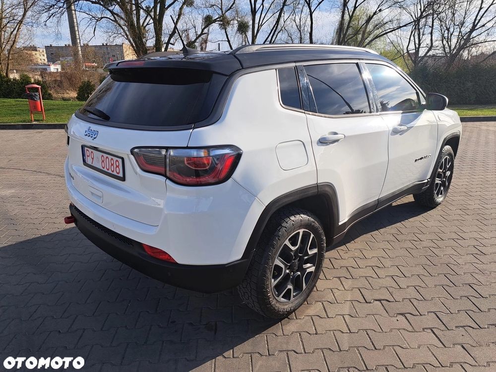 Jeep Compass - 8
