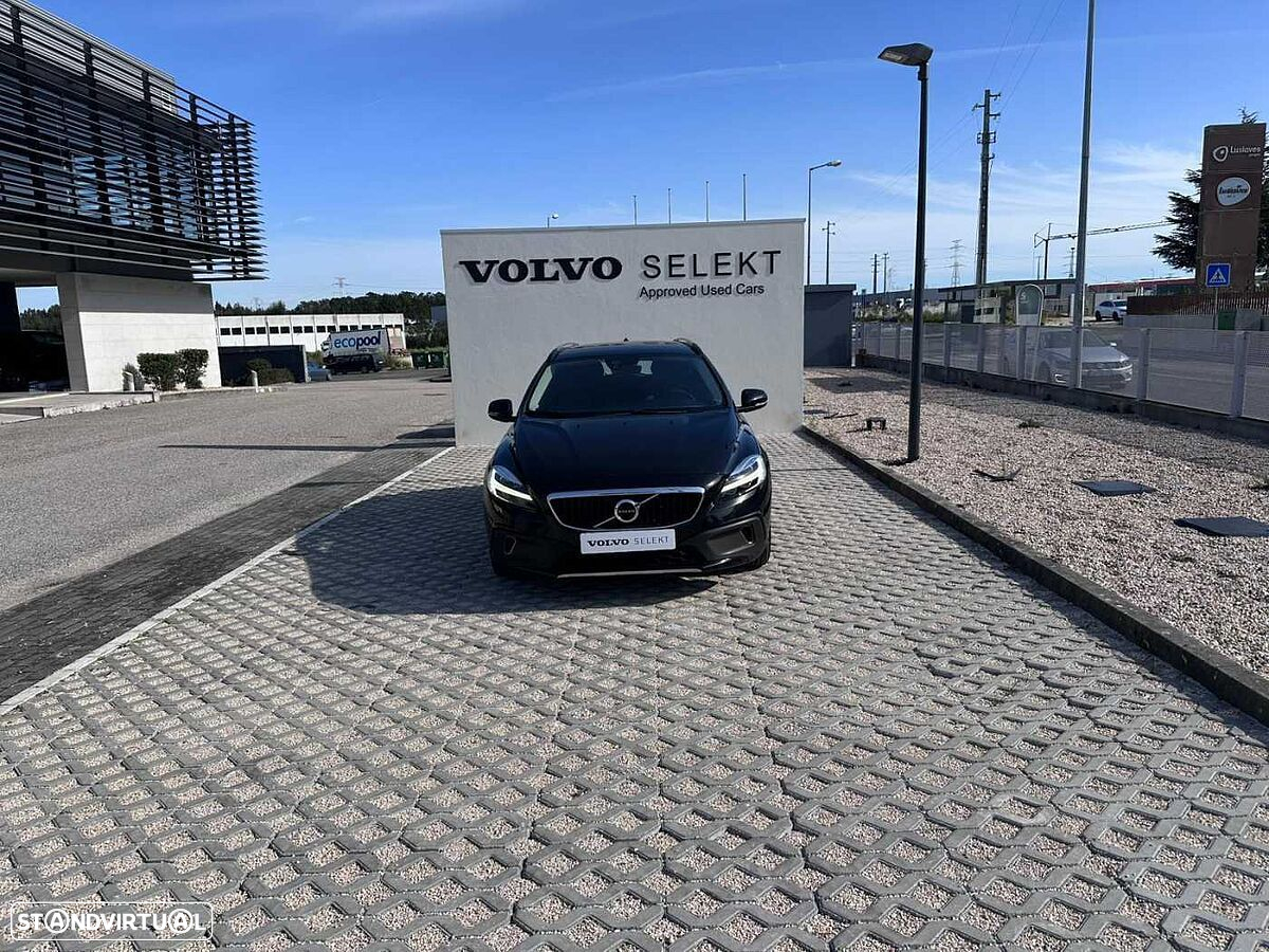 Volvo V40 Cross Country - 8