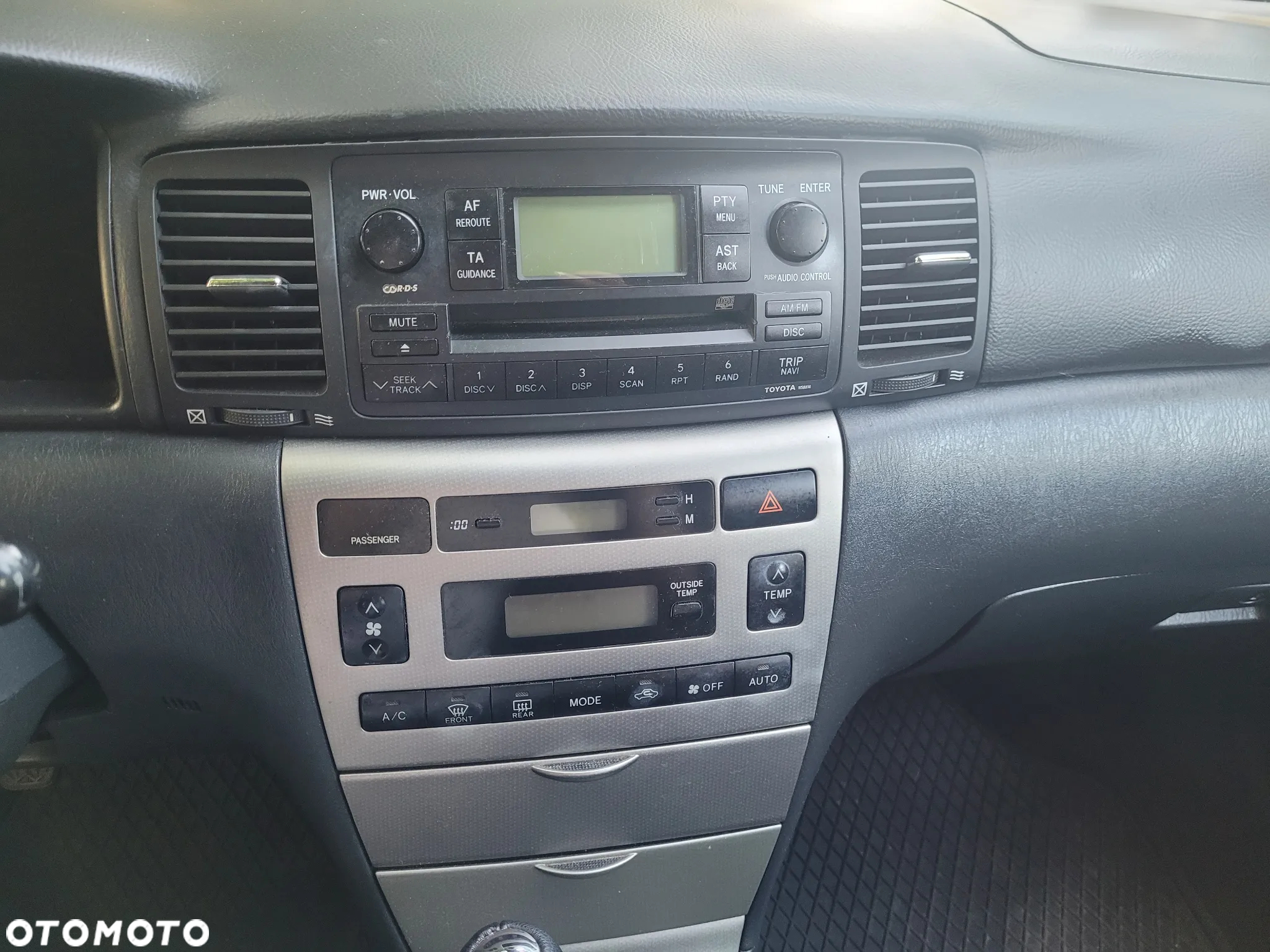 Toyota Corolla - 17