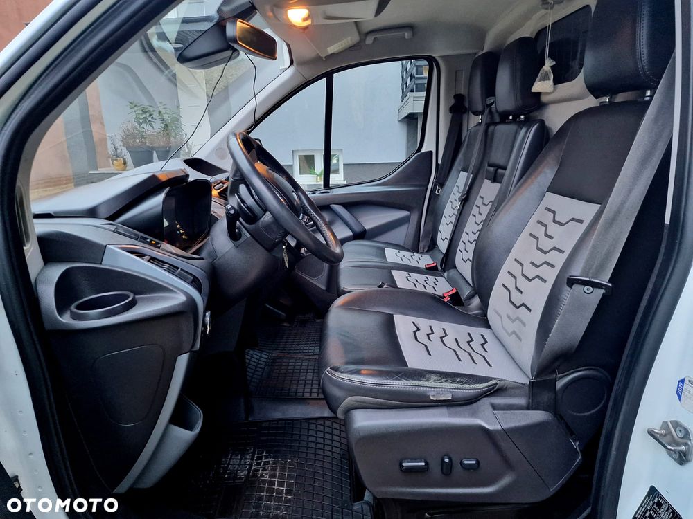 Ford Transit Custom - 13