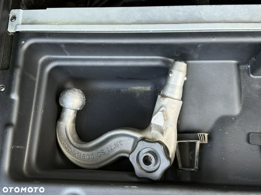 Land Rover Discovery - 17