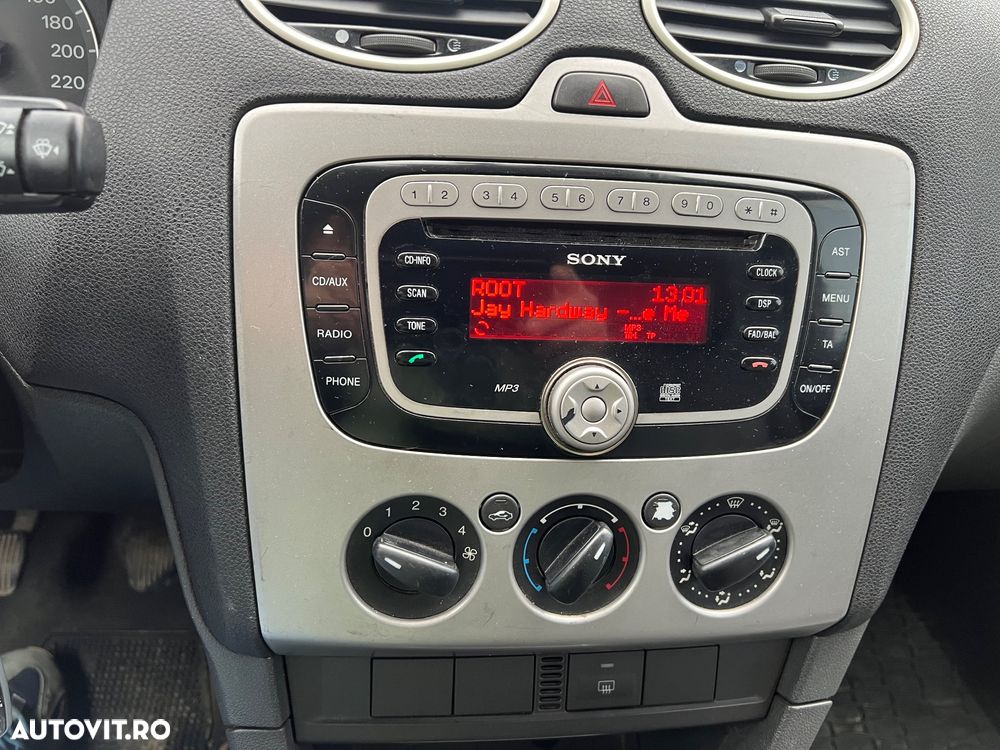 Ford Focus 1.6 TDCi DPF Sport - 19