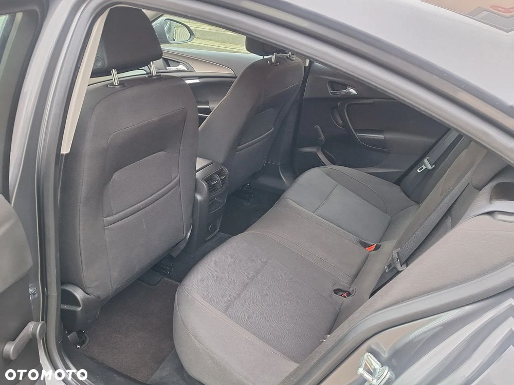 Opel Insignia - 17