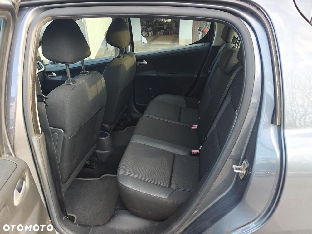 Peugeot 207 1.4 16V Trendy - 9