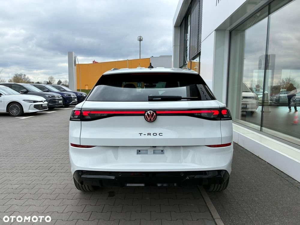 Volkswagen T-Roc - 4